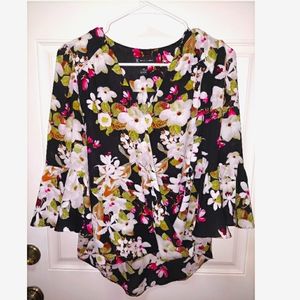 Shirt/blouse with floral pattern
